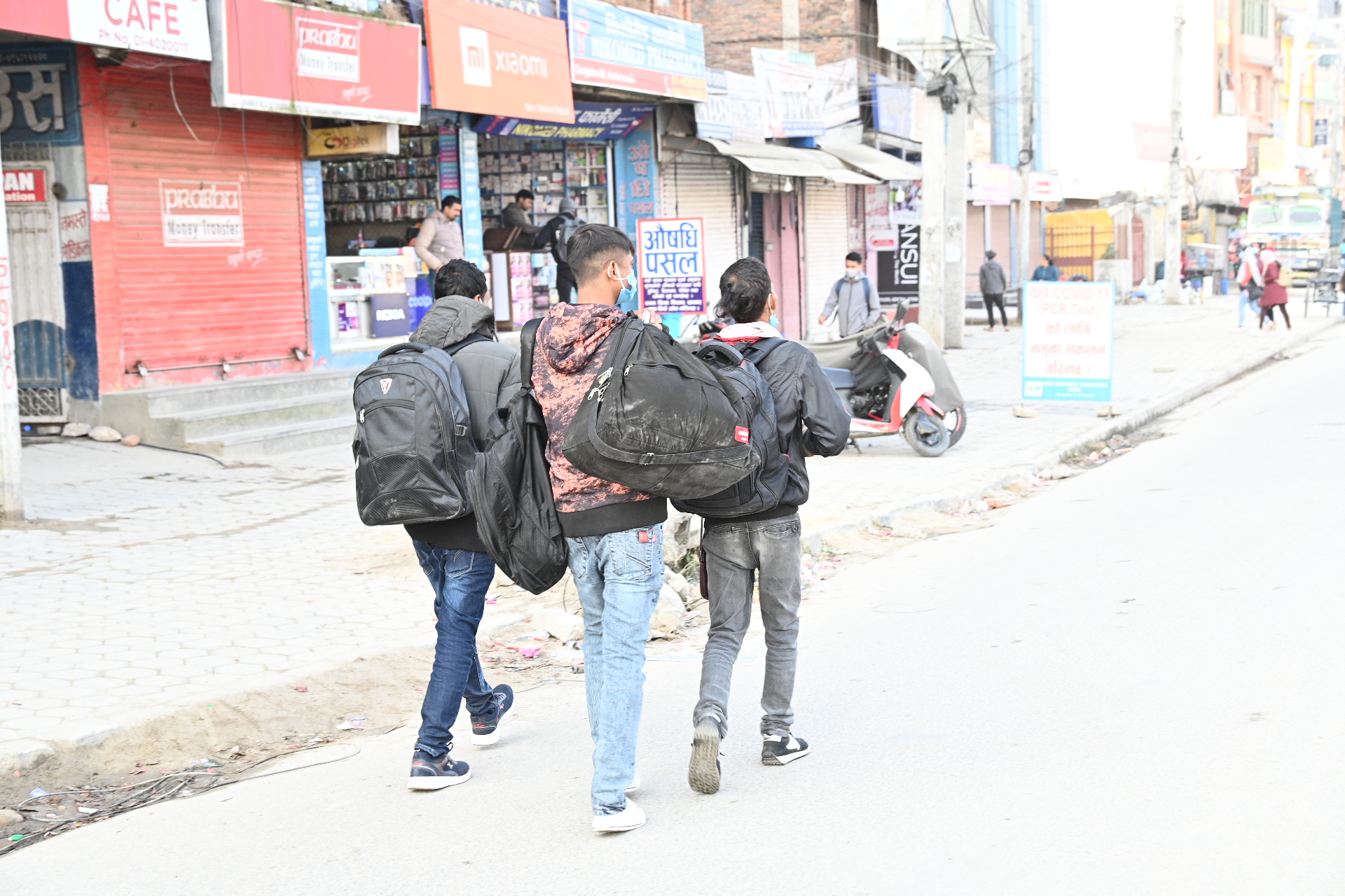 विप्लवको बन्दले यात्रुलाई सास्ती, विभिन्न स्थानबाट बन्दकर्ता पक्राउ